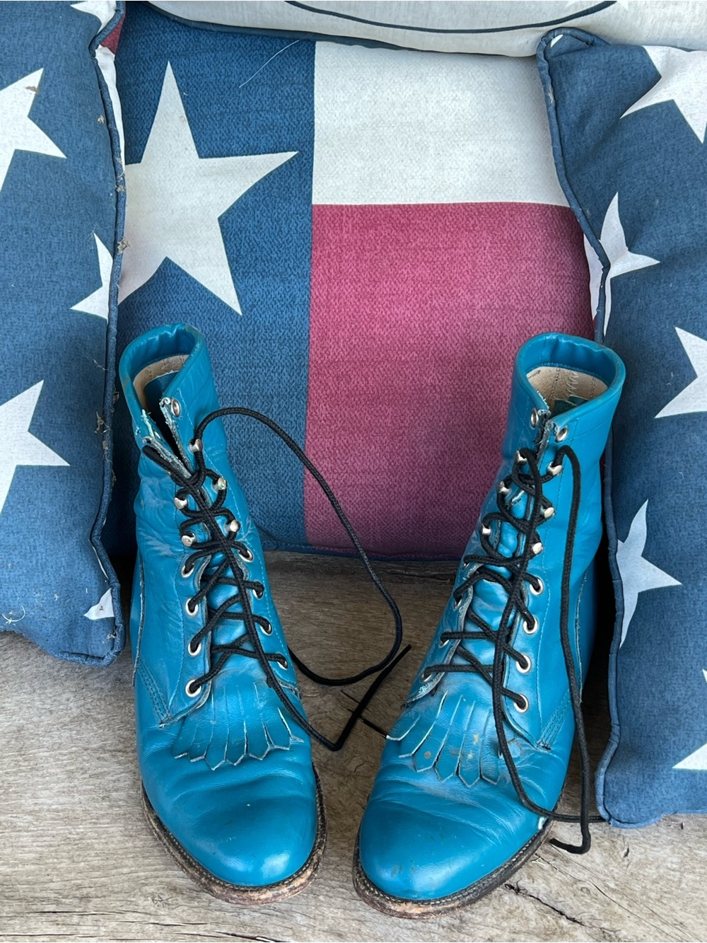 Vintage Justin Diamond J lace-up roper boots, "lacers" or "packers” turquoise.